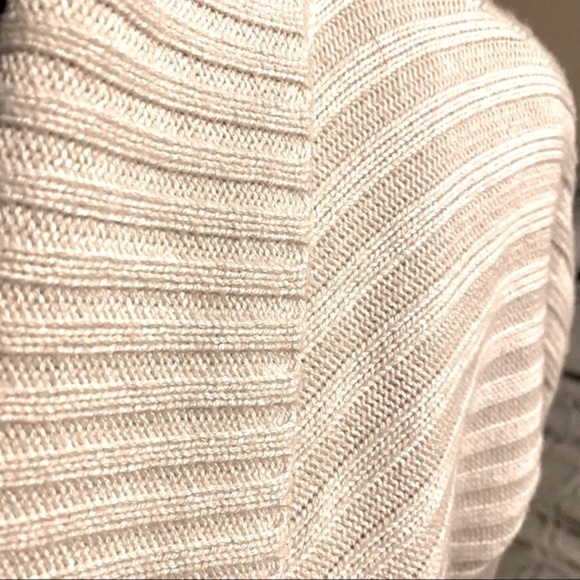 Banana Republic Cardigan Open Front sweater. High/low, cozy wool blend - Picture 5 of 9